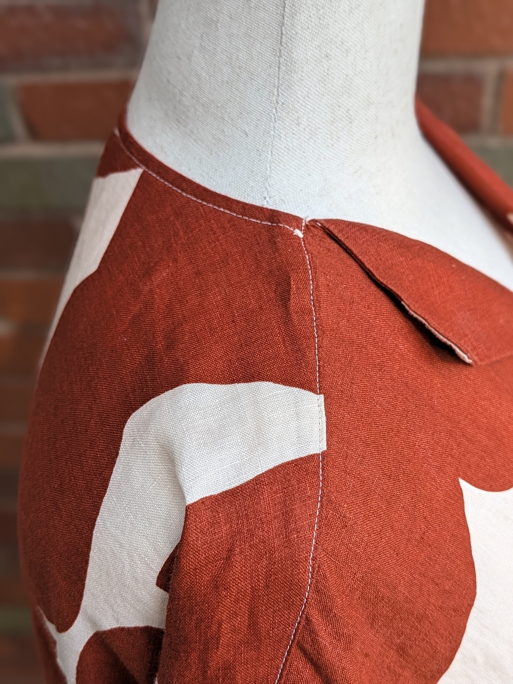 Rust & Cream V-Neck Abstract Print Tunic - Picture 5 of 10
